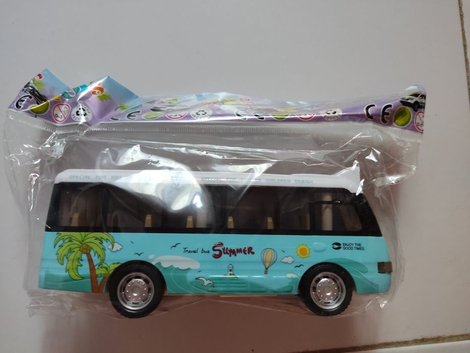 Brinquedo autocarro