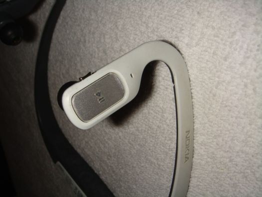 Auriculares Nokia BH-505 Bluetooth Stereo Headset -branco