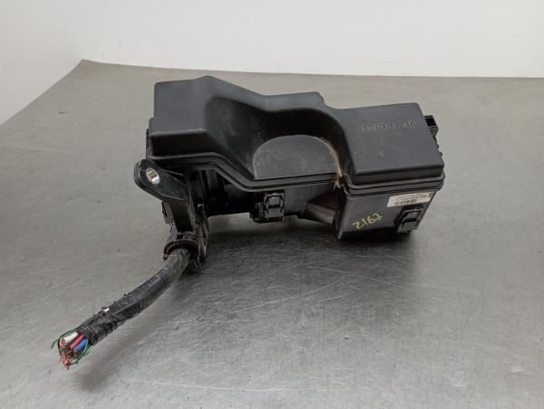 Caixa fusíveis / SAM / BSI TOYOTA Aygo (_B4_)