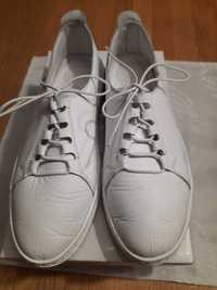 Buty białe tenisówki skorzane 38