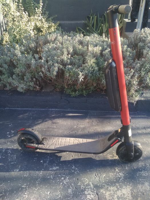 Електросамокат ninebot es. Відмінний стан. Київ. Васильків.