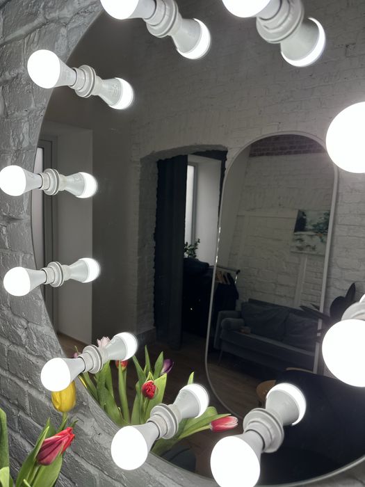 Оренда (комунальні включено) робоче місце для бровиста візажиста