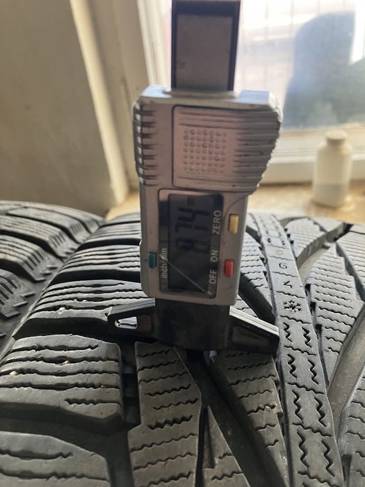 Komplet Nokian Hakkapeliitta R2 SUV 245 50 R20 Ładny stan