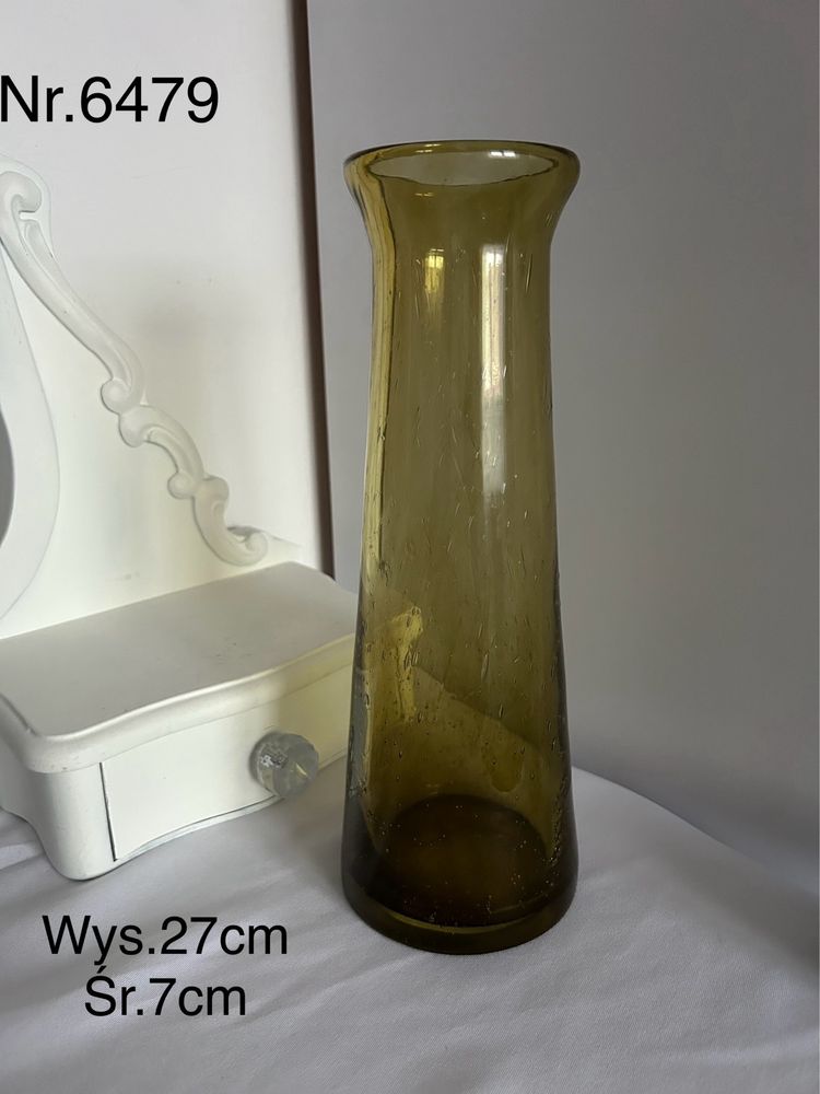 Szklany wazon z pęcherzykami powietrza nr.6479