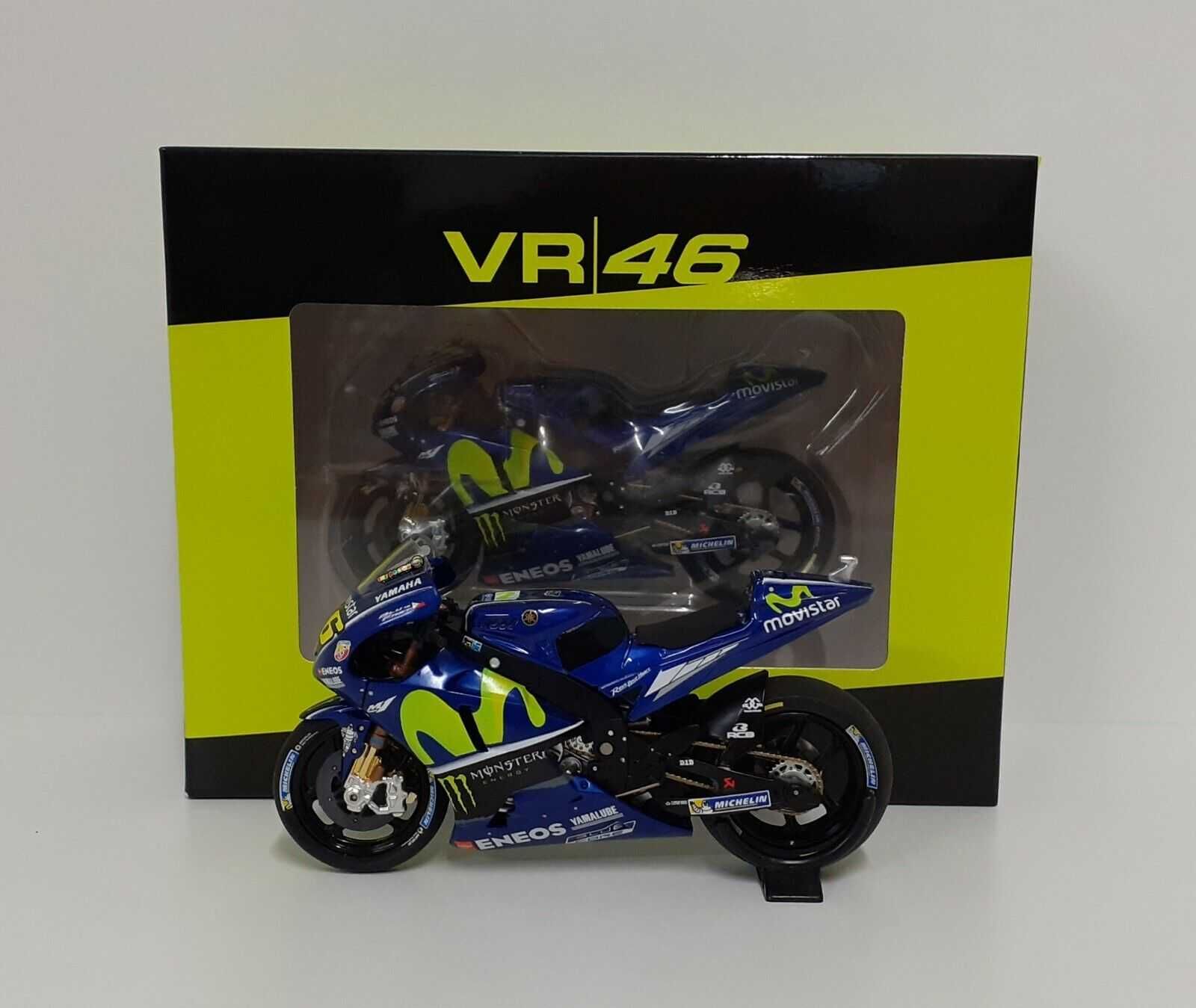 Miniatura 1:18 -Valentino Rossi Yamaha YZR-M1 #46 - Winner MotoGP