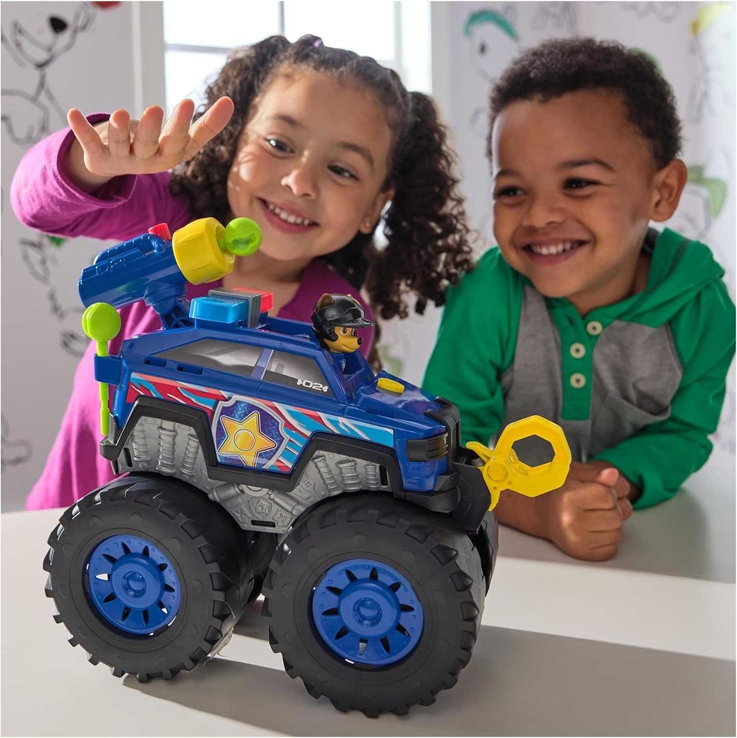 Поліцейський автомобіль Гонщика делюкс Paw Patrol Rescue Wheels