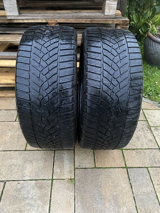 Goodyear Ultragrip Performance 235/45 R18 Opony zimowe