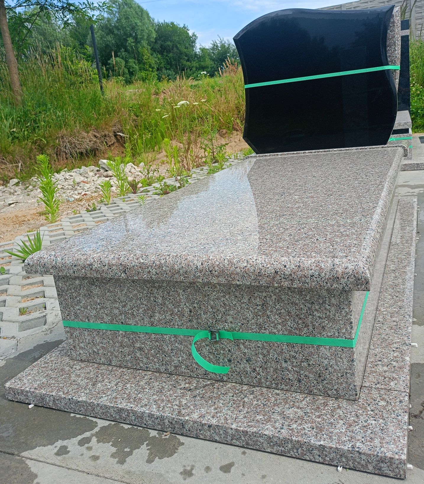 Nagrobek granitowy 190/90