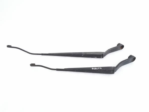Haste / braço de escova limpa vidros frente direita KIA Sorento I (JC)