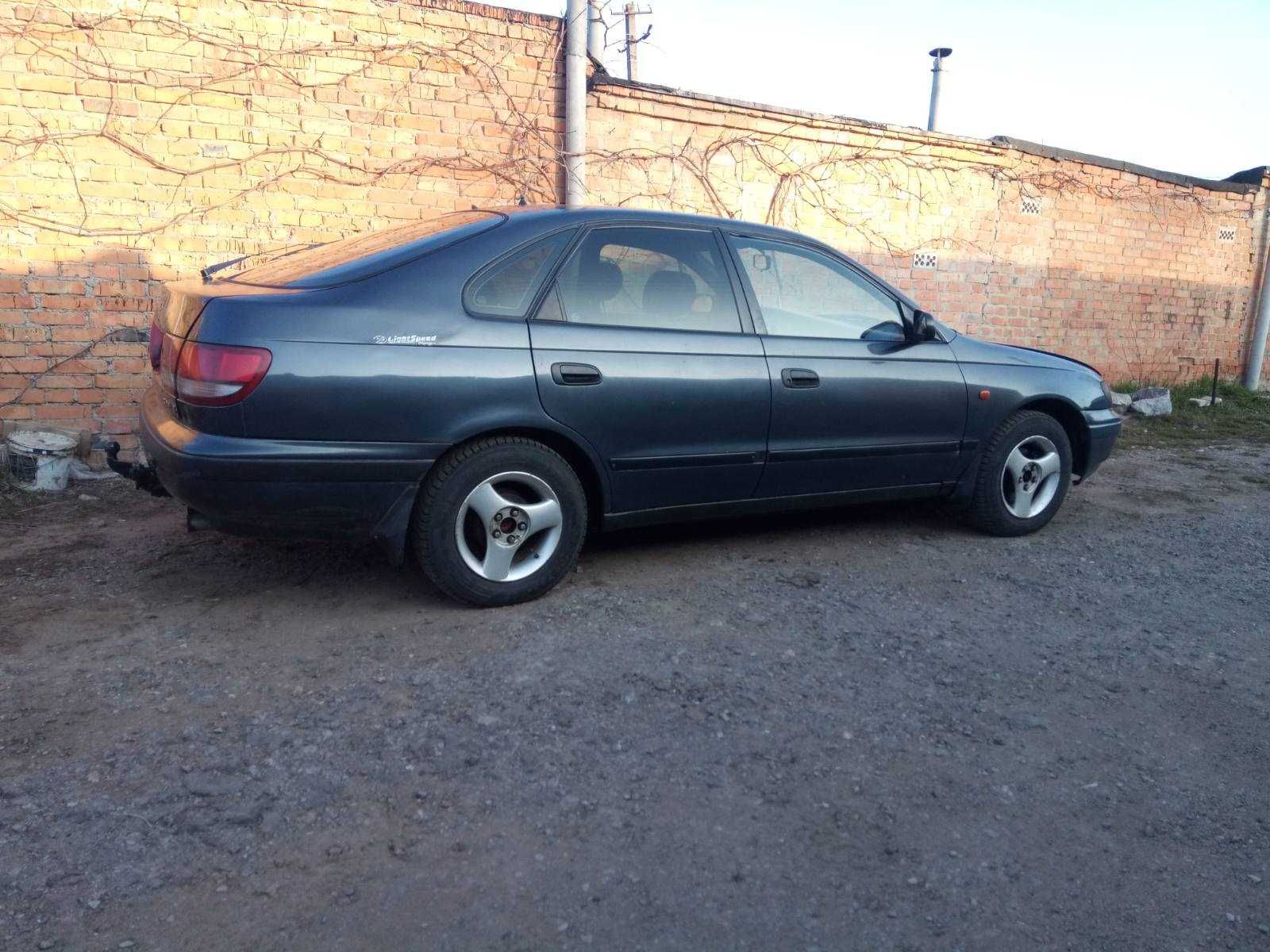 Toyota Carina E 1994 г. 2,0 газ/бензин