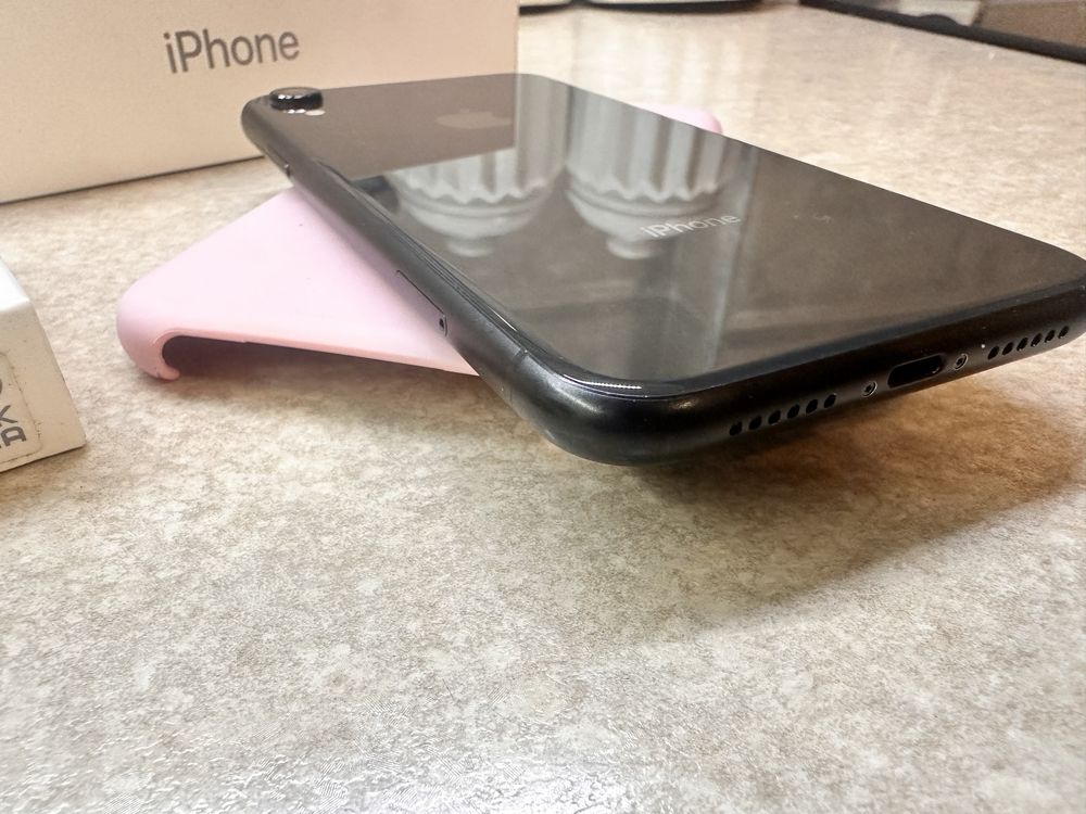 Продам Iphone XR 64Gb,Black, гарний стан