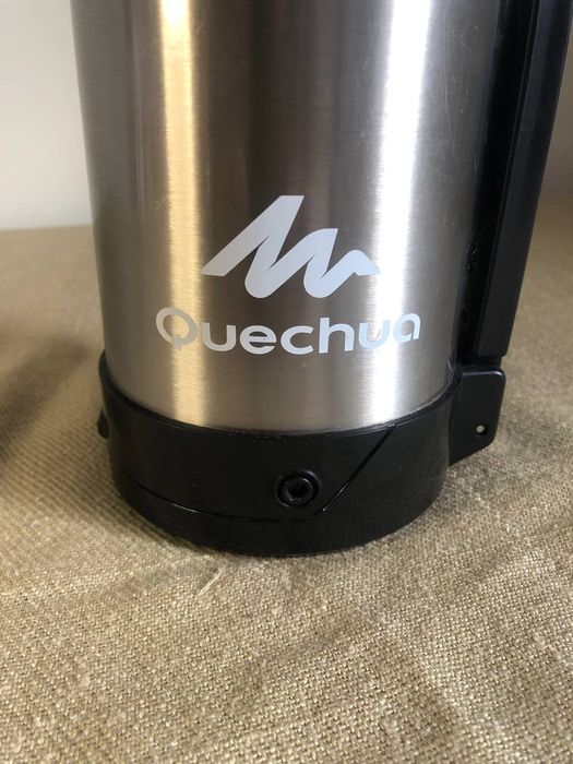 Термос  Quechua 1,5 л.