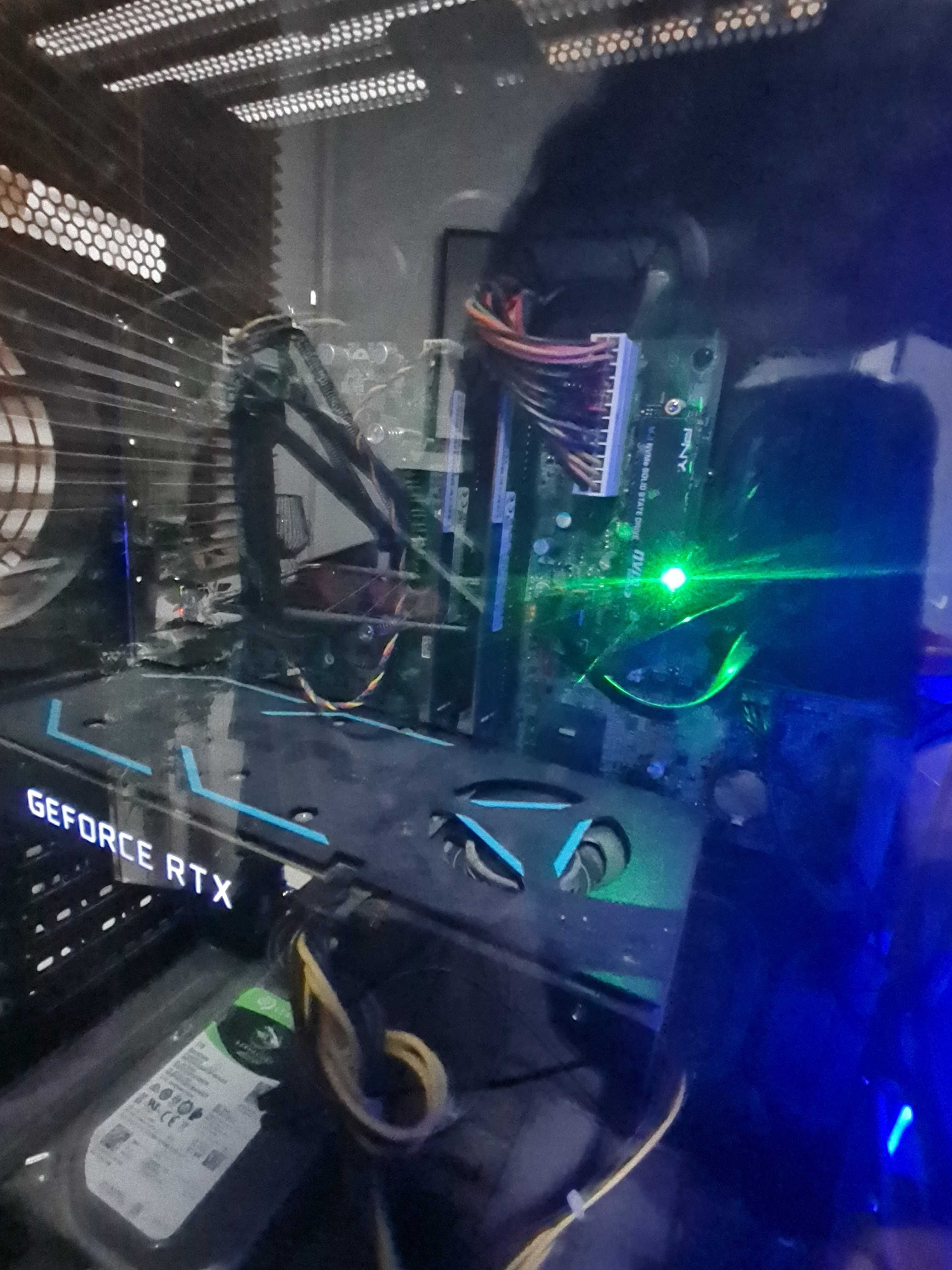 komputer z monitorem