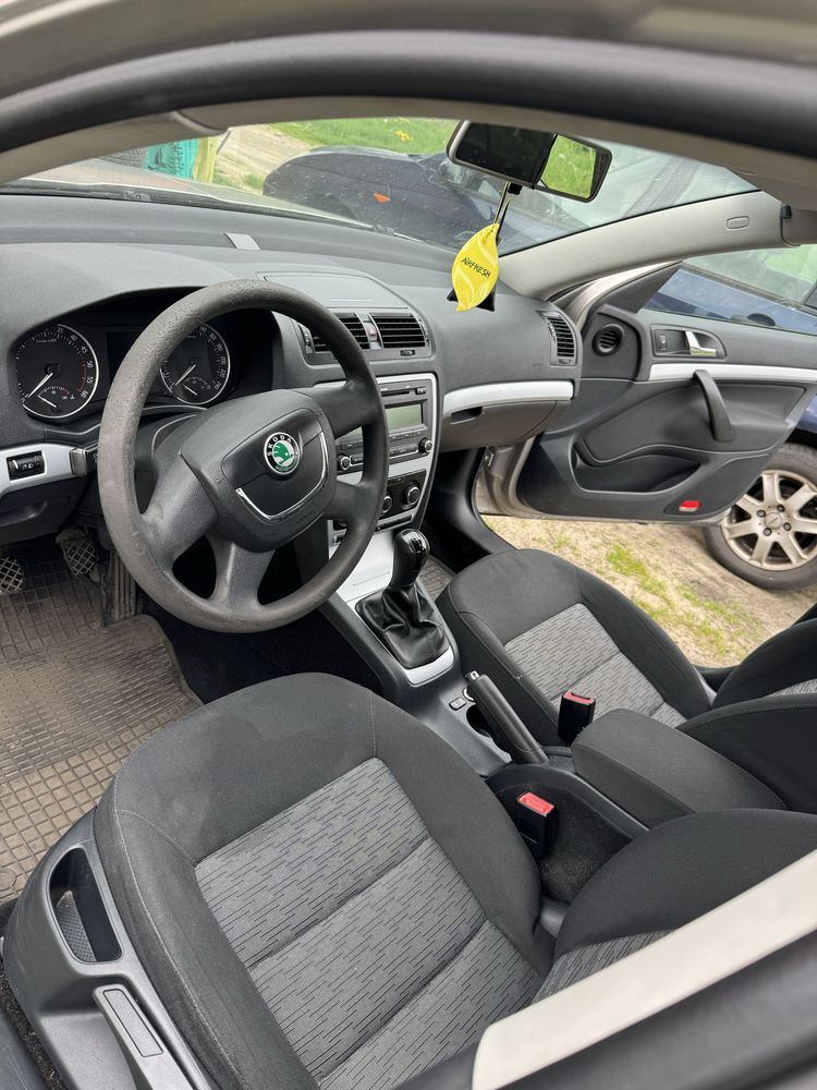 Skoda Octavia II 1.9 tdi salon PL