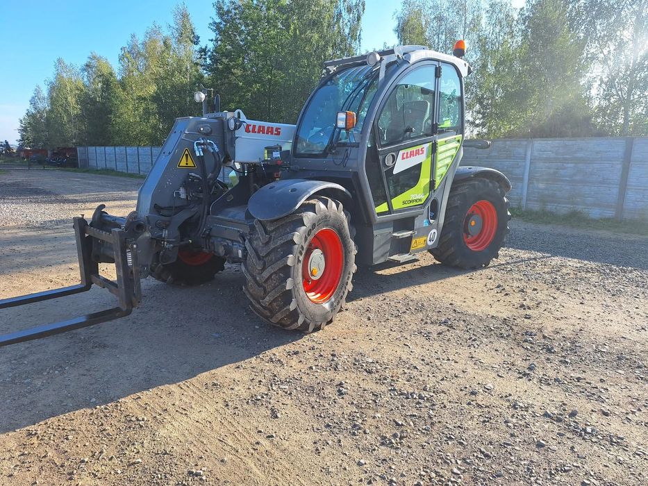 Claas Skorpion 7044