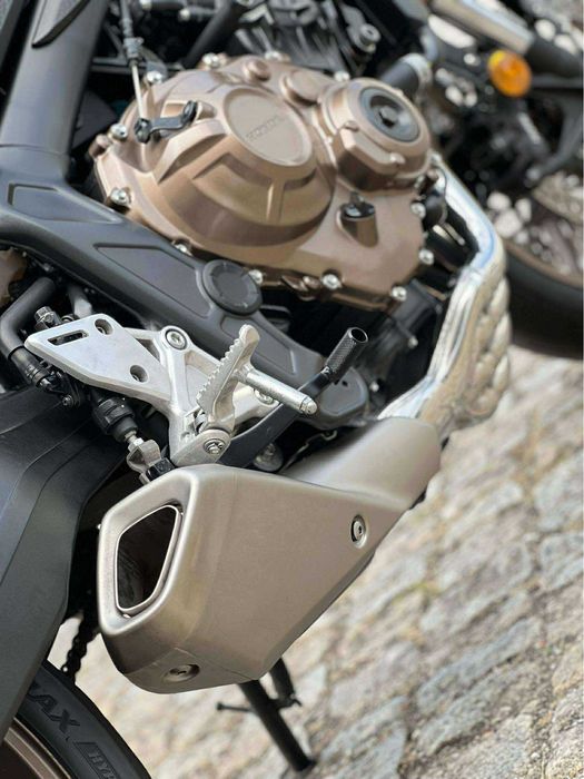 Honda CB650R 2023 35KW (Deslimitada)