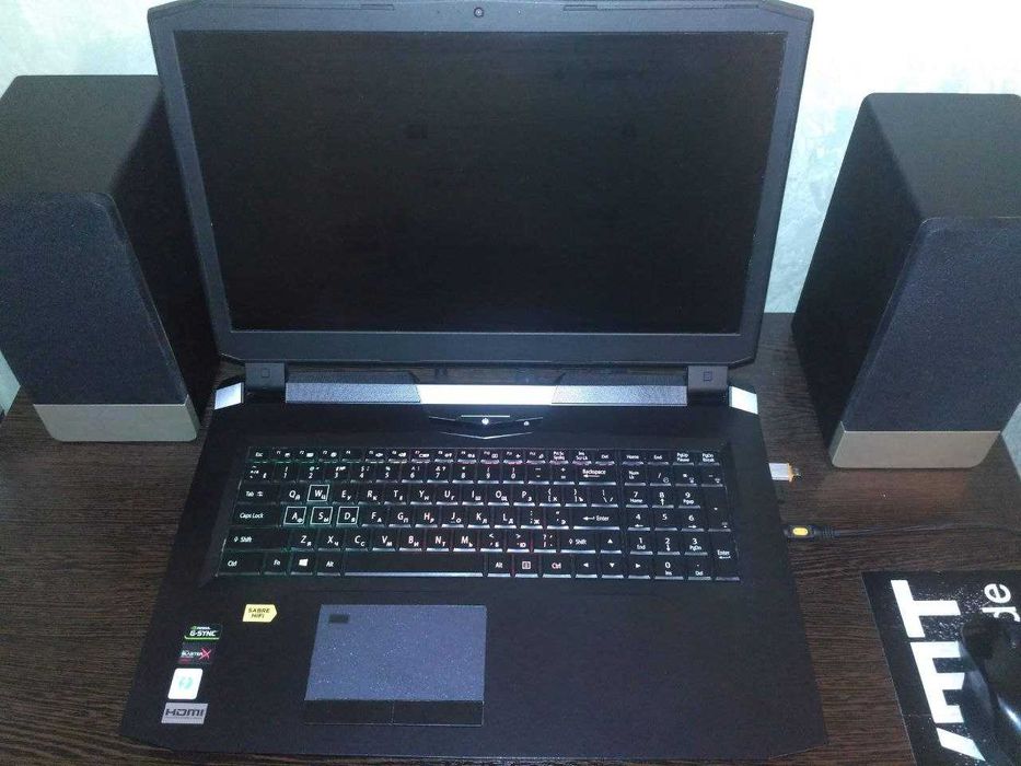 ноутбук Clevo P775TM1