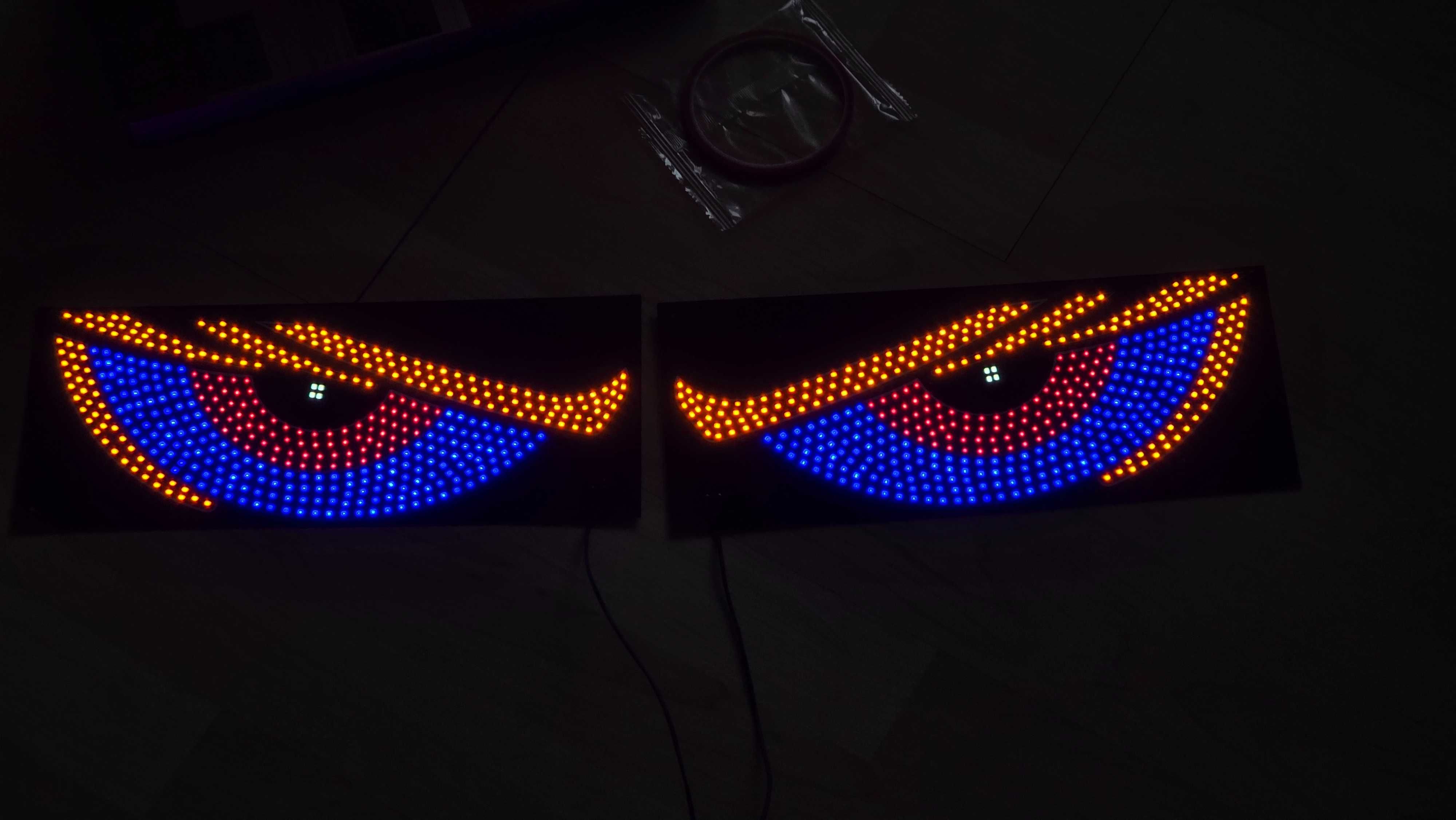 Diabelskie oczy LED na szybę