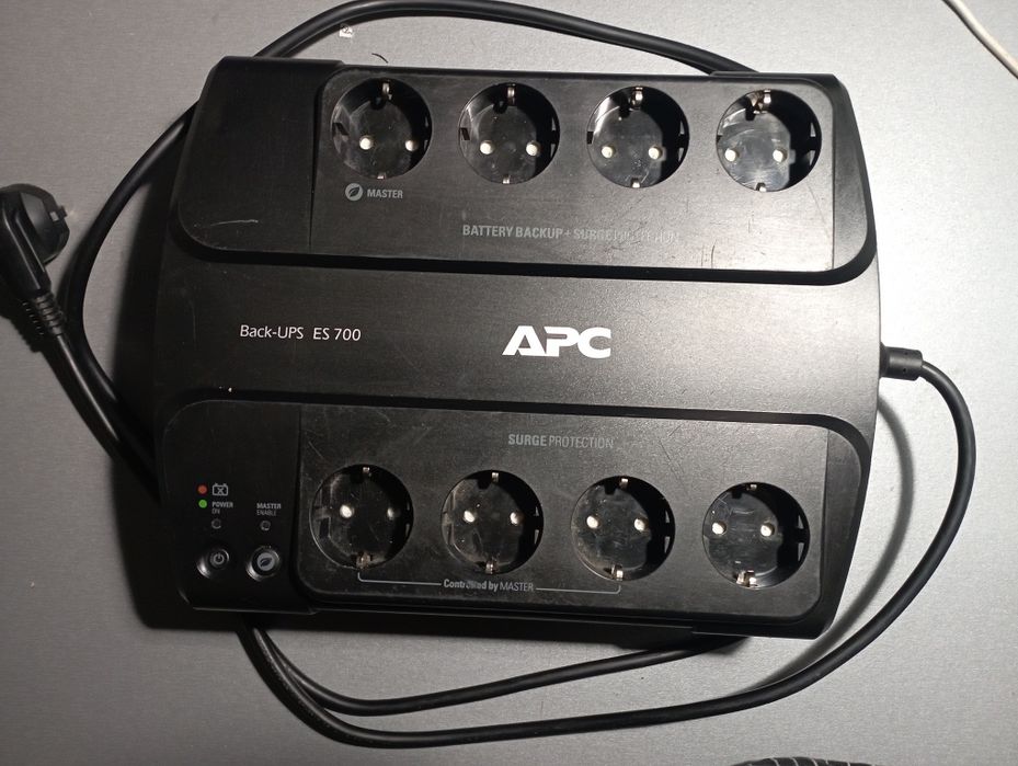 ДБЖ АРС Back-UPS ES 700VA (BE700-RS)