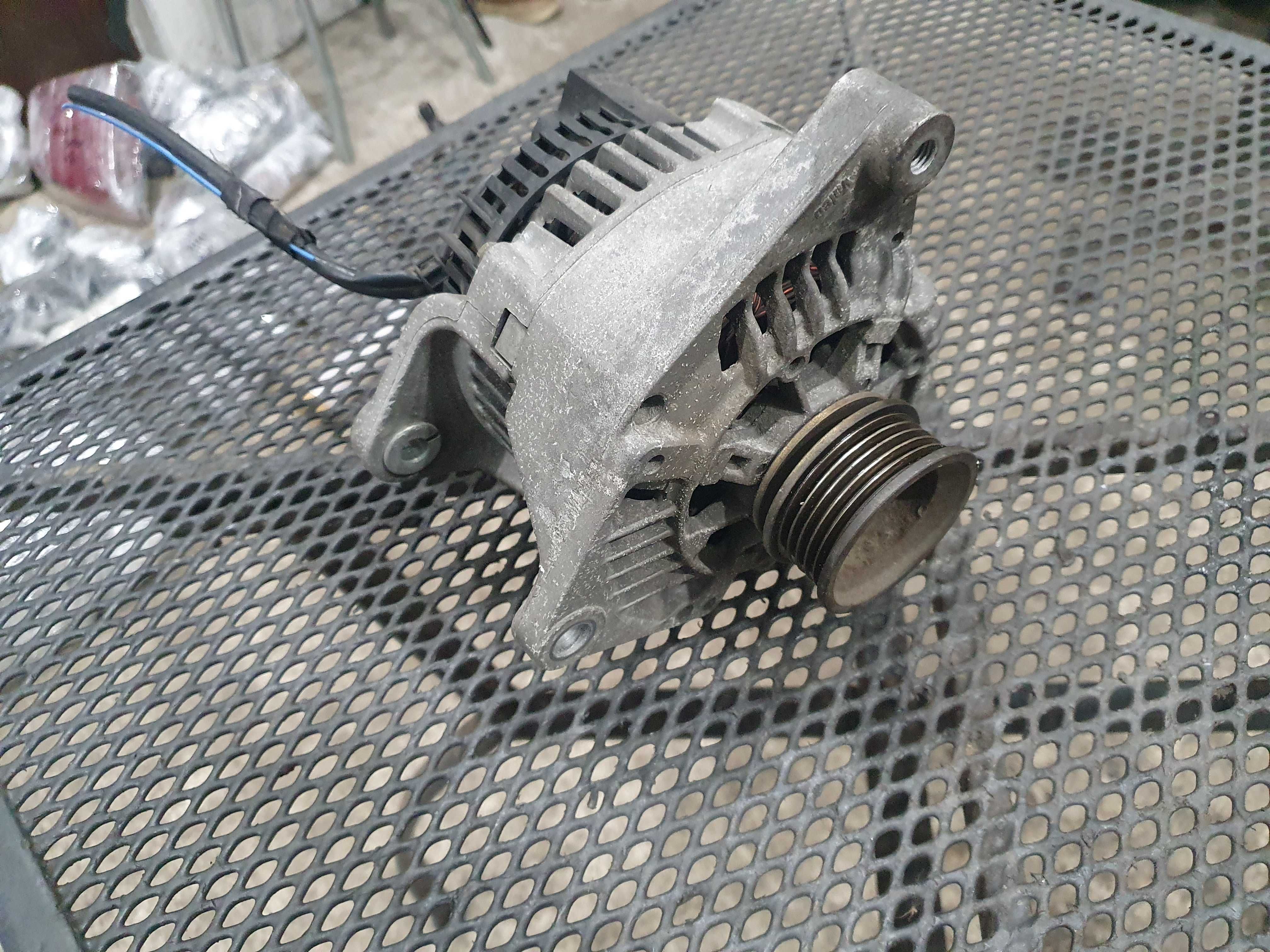 Alternator Vw Passat b5 1.6 benzyna AHL
