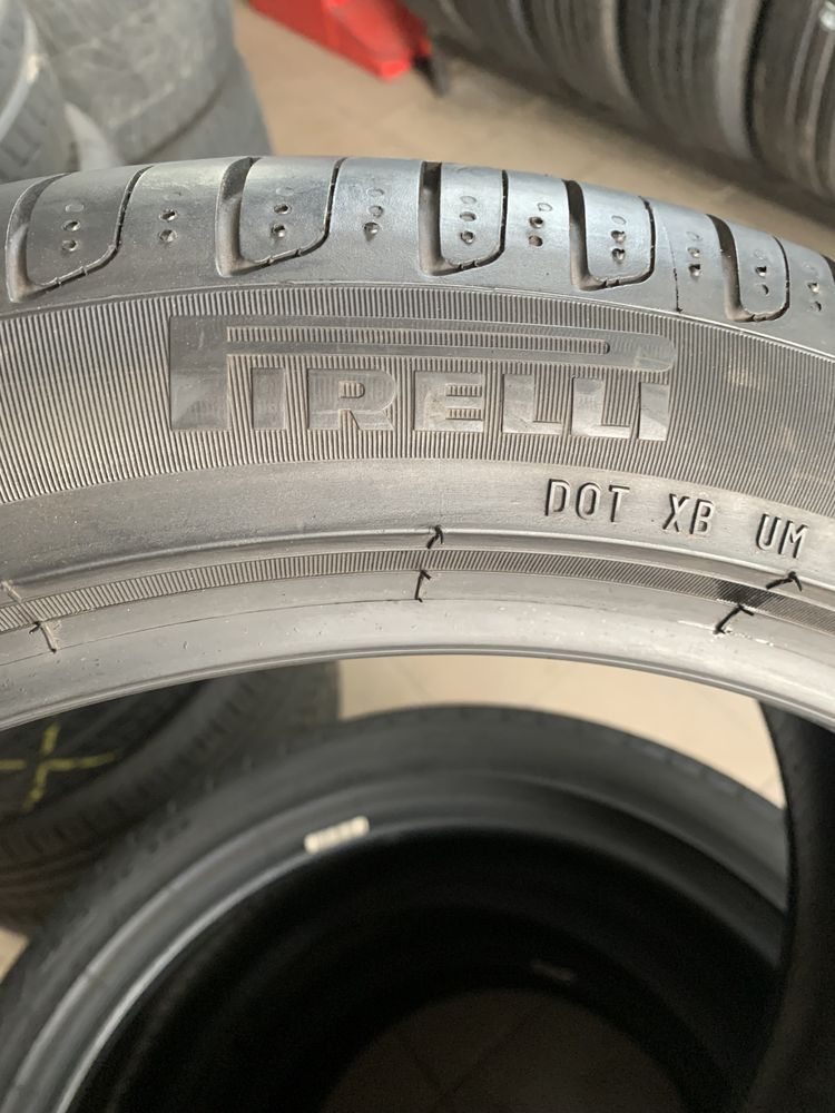 Комплект літніх шин 215/45/18 93W PIRELLI CINTURATO P7