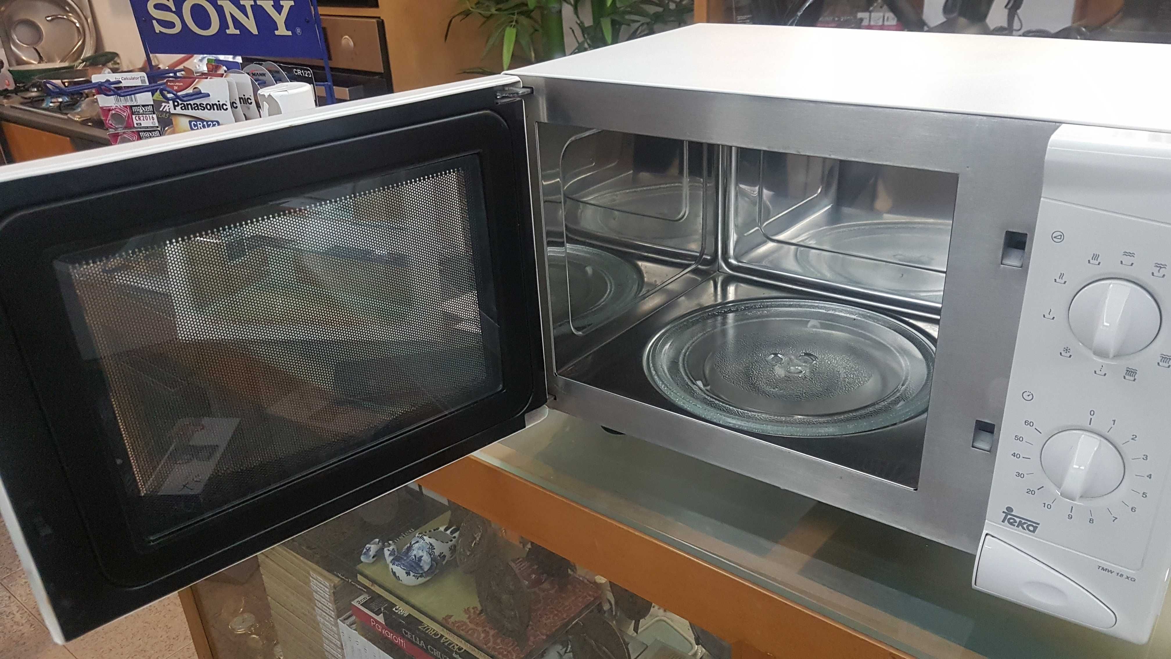 Micro Ondas TEKA 20Lts c/ Grill