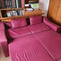 Sofá-cama (alemã) usado ,em boas condições e muito resistente.