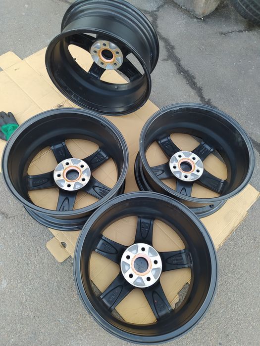 Диски Volkswagen Passat B6 B7 Jetta Touran Caddy Golf SKODA 17(5*112)