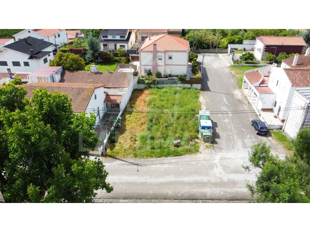 Lote de Terreno - Capuchos