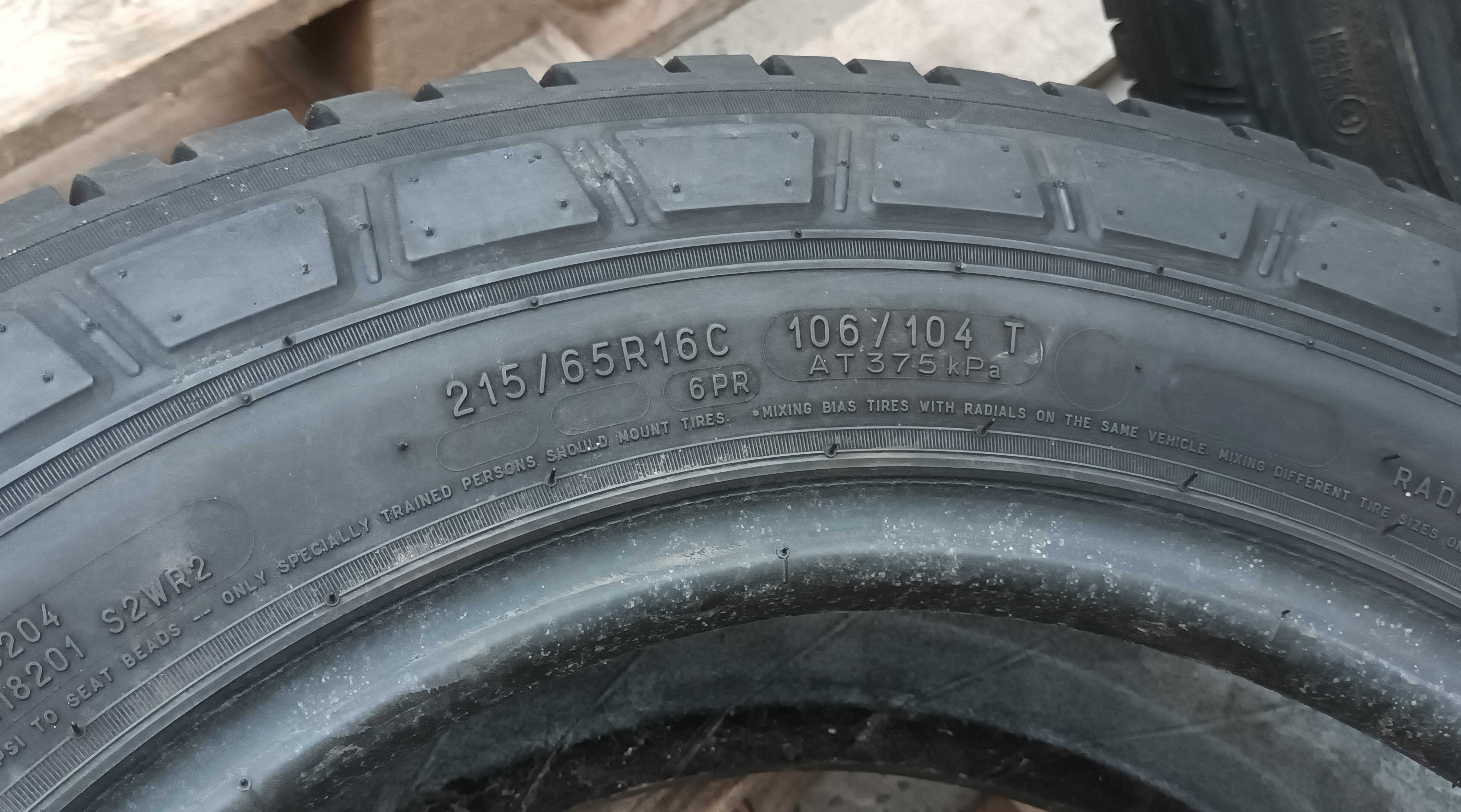 Opony letnie BUS Michelin Agilis 3 215/65/16C - 4 szt. R16 W-wa A43