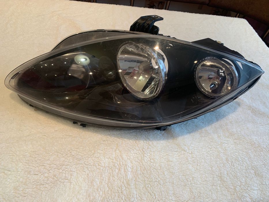 Фара ліва Seat Altea xl 2011 року