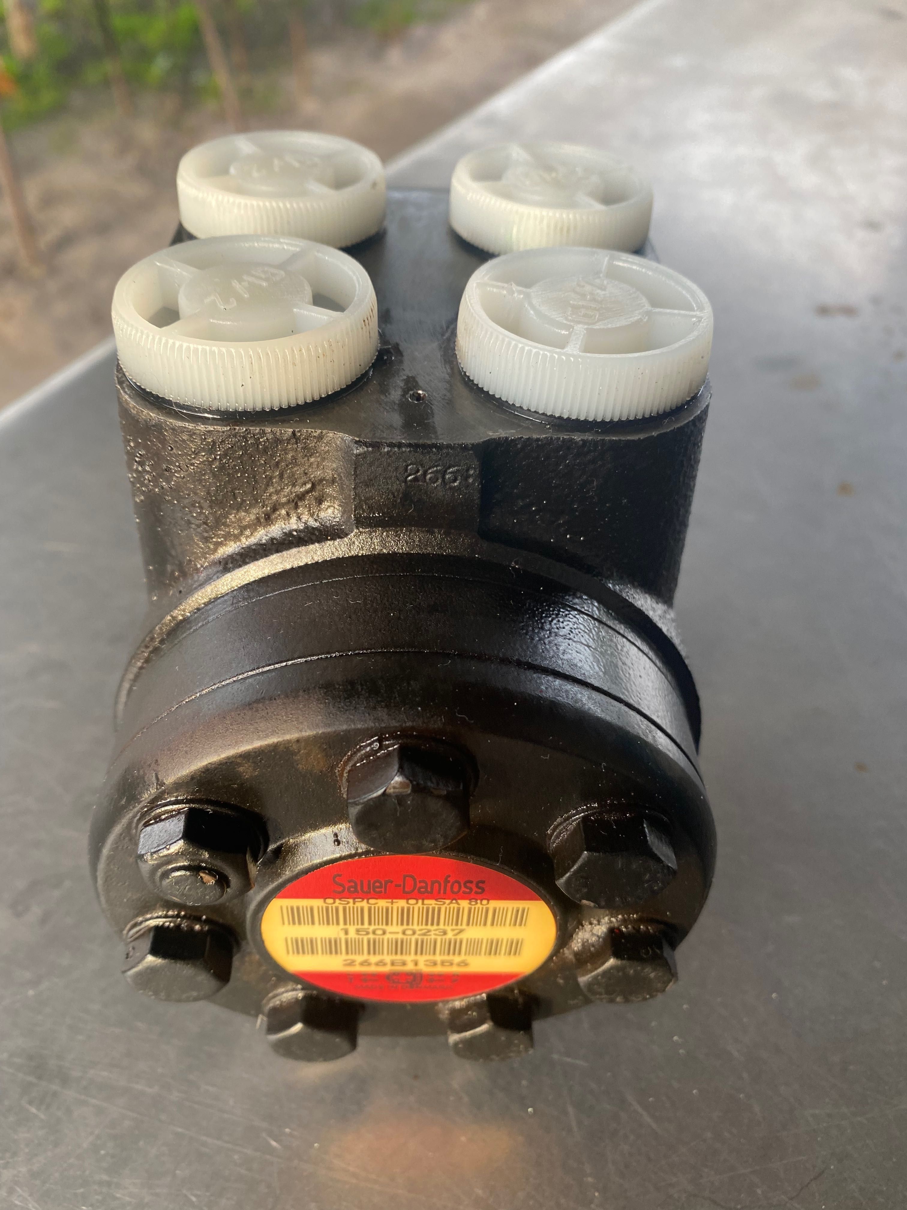 Насос Дозатор Sauer-Danfoss стан нового