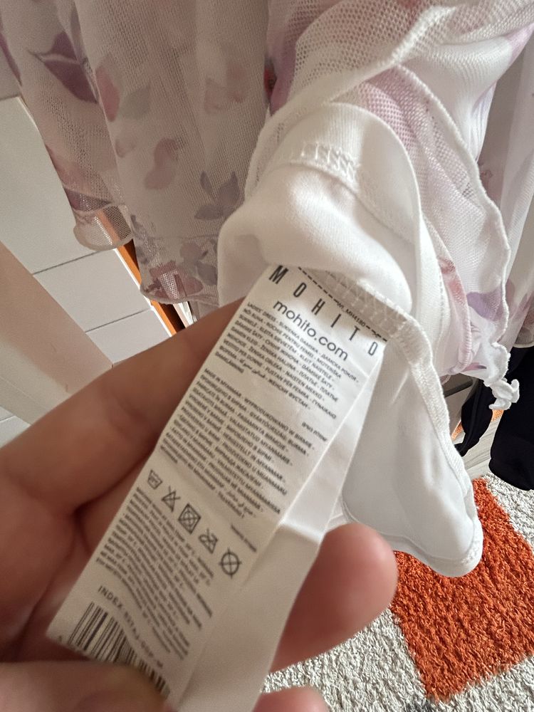 Sukienka Mohito 38 M biala w kwiaty, jak NOWA, elegancka