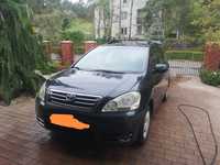 Avensis Verso 2.0 benzyna 7 osobowy