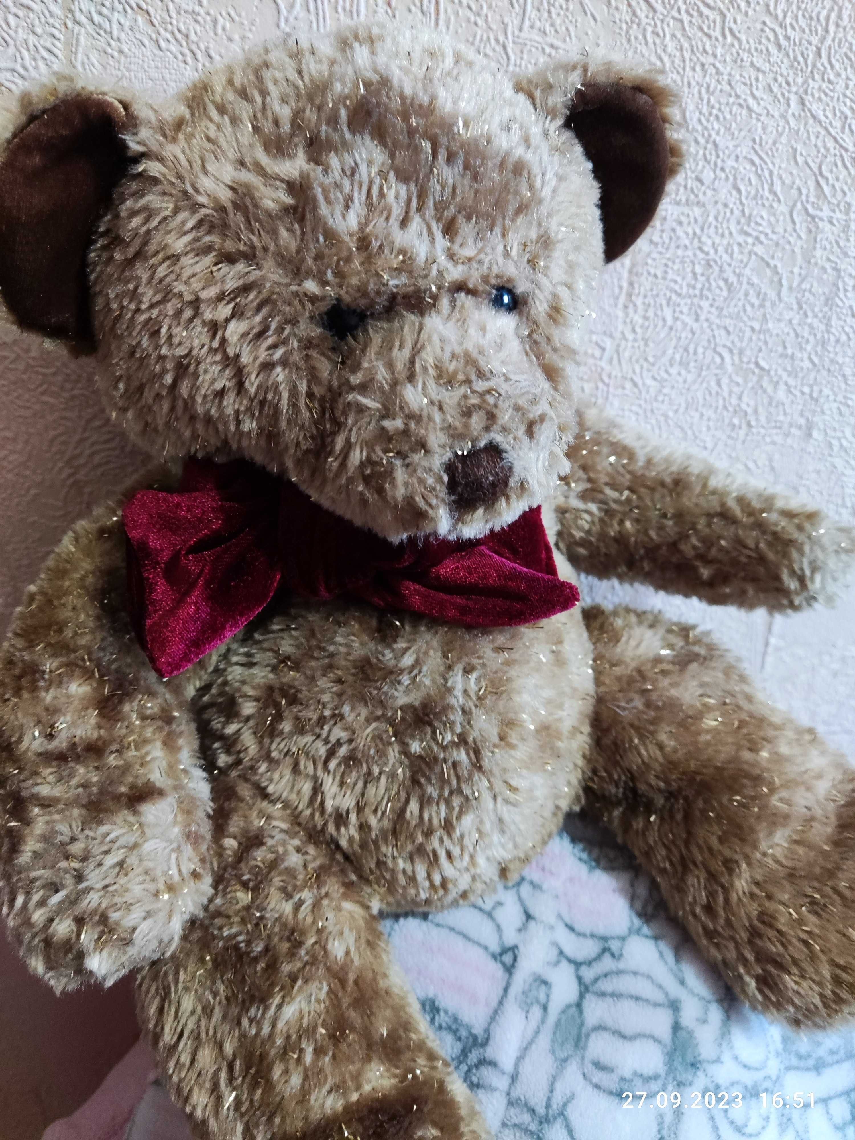 Мягкая игрушка Медвежонок с бардовым бантом Plush Bear by Russ(USA)