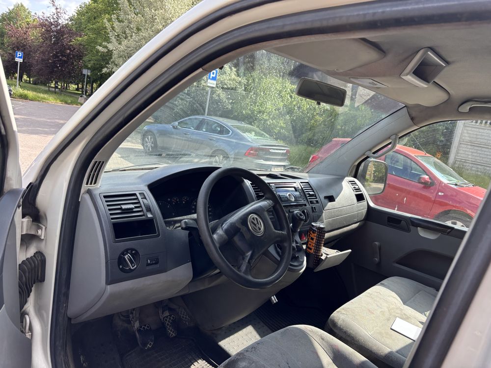 Vookswagen Transporter T5 2004r 1.9 TDI 105km LONG