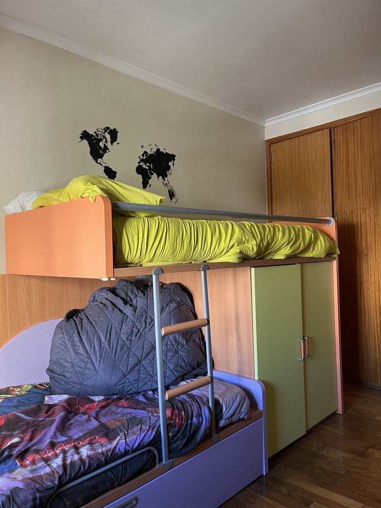 Vendo Beliche Multifuncional em Ótimo Estado sem colchões incluidos