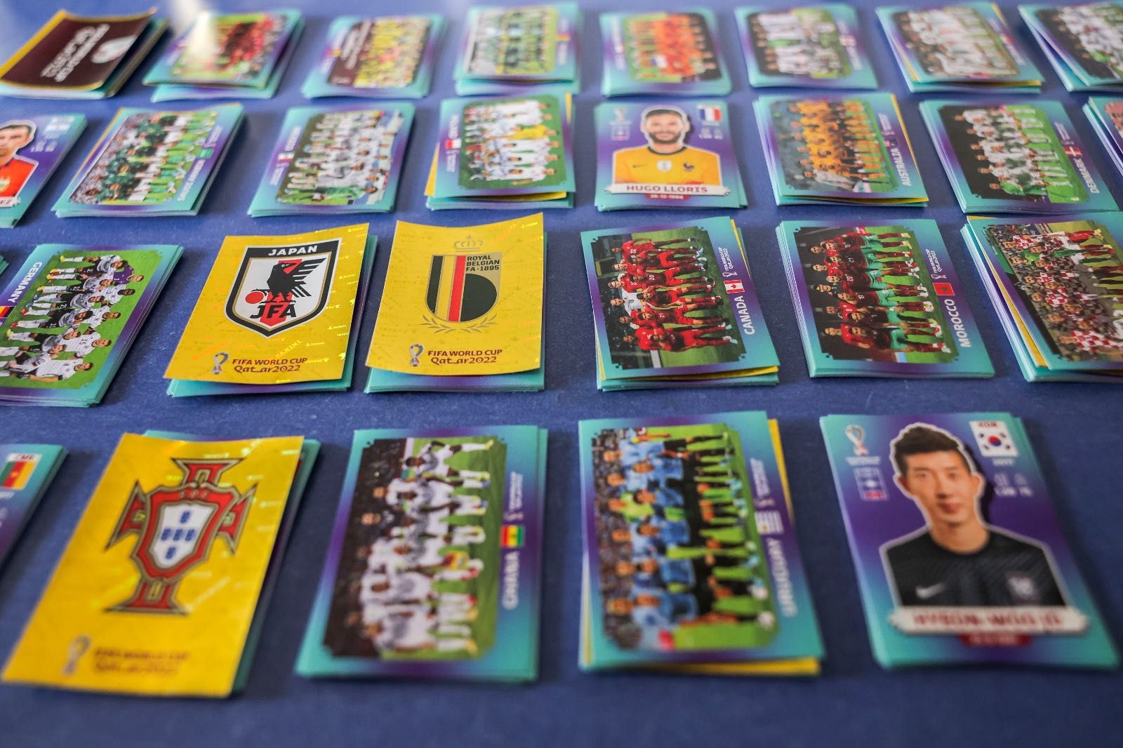 Cromos individuais Panini World Cup 2022 - Stickers normais/especiais