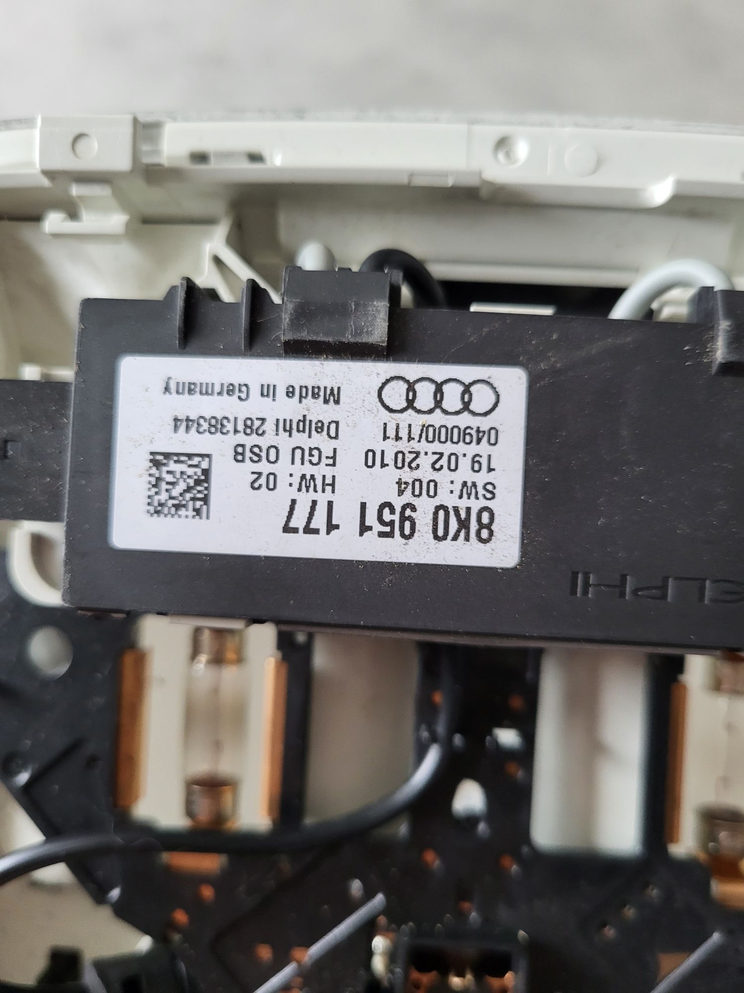 Lampka oświetlenie podsufitki kabiny Audi A4 B8 A5 Q5