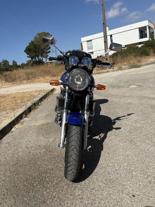 Yamaha XJR 1300 SP + Top Case Givi + Bagster