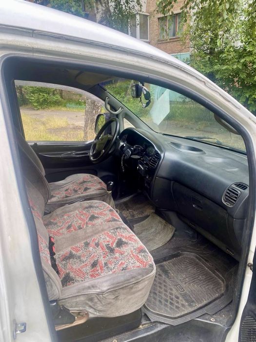 Hyundai H1 2.5 TD | Бус на ходу | 8+1 місце | Робочий стан