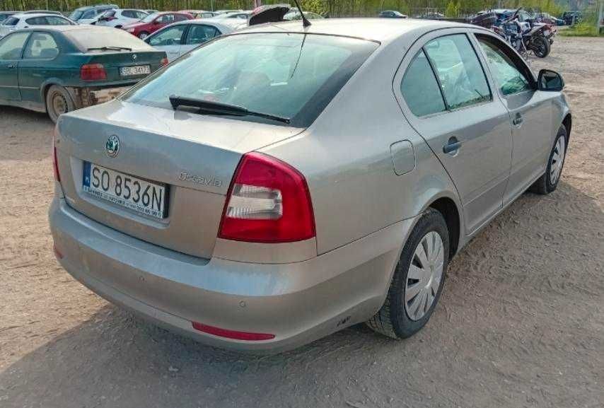 Skoda Octavia 2010 1.6 uszkodzona