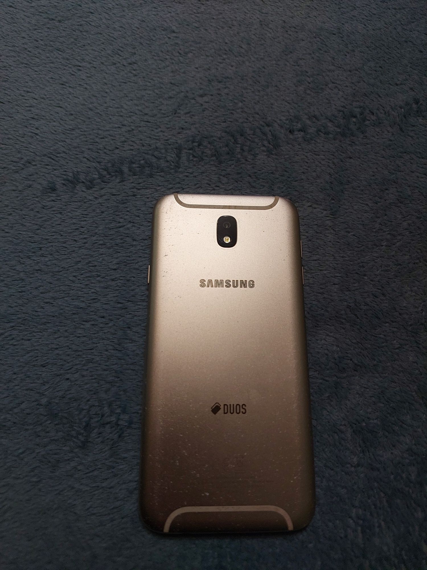 2 шт. Samsung J730F J7, 16 ГБ, в отличном состоянии, второй на запчаст