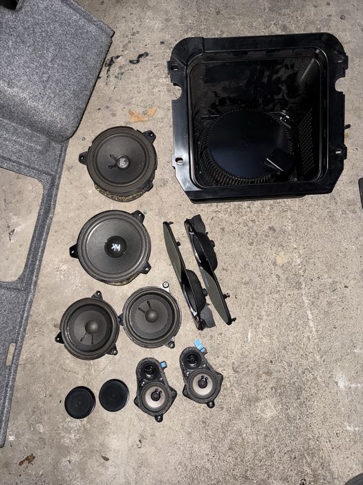 naglosnienie harman  kardon e46 cabrio pod radio 2 din 16:9