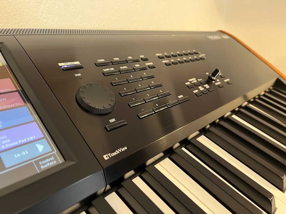 Korg Kronos 73 teclado workstation como novo
