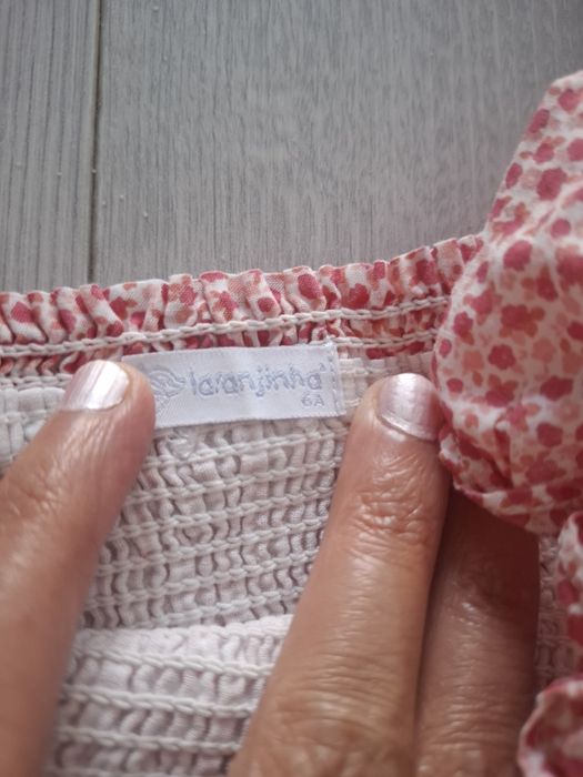 Roupa de menina como nova