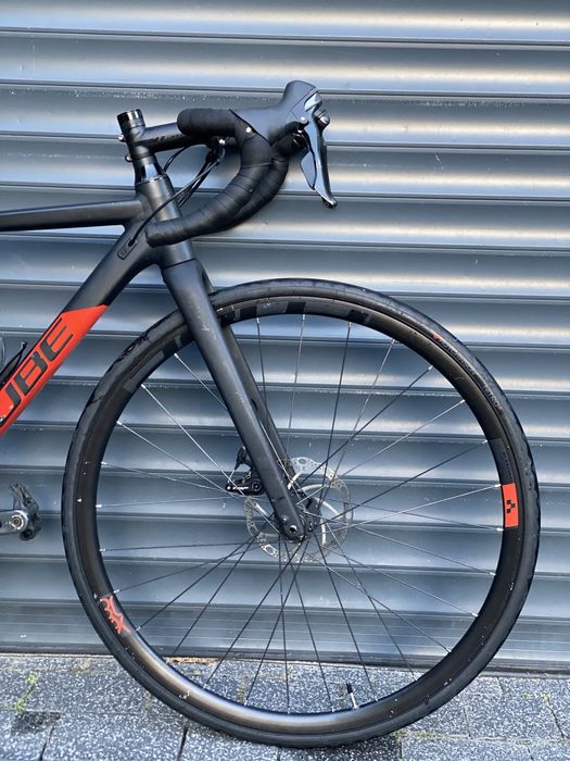 Rower szosowy CUBE cross race