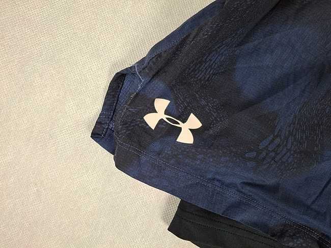 Under Armour Speedpocket heatgear 2in1 Spodenki do biegania XL