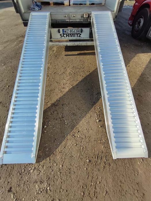 Алюмінієві наїзди ,трапи,апарелі ,спецтехніка