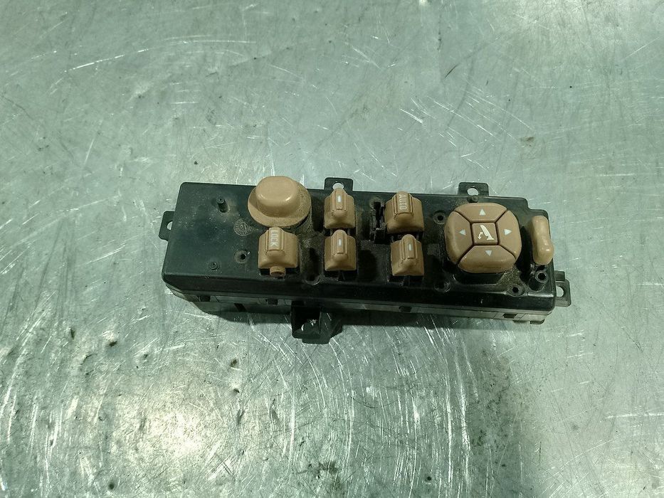 PRZEŁĄCZNIK SZYB LUSTEREK JEEP GRAND CHEROKEE WJ 30505L  5HB63XT5AA 3.1 TD